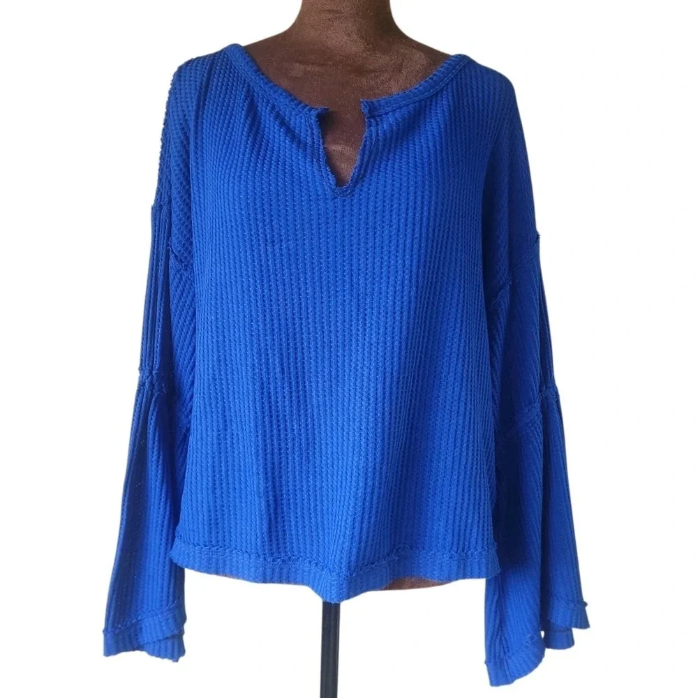 NWT Free People We‎ The Free Blue Waffle Knit Bell Sleeve Top Size XS Relaxed